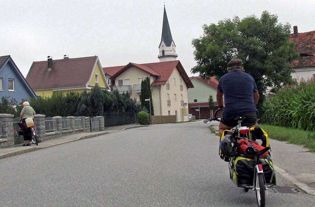 Bicycling -Vilshofen-Deggendorf-Germany-road thru village