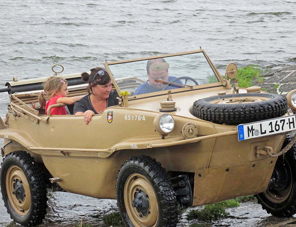 Straubing-Regensburg-Germany-1943 car-boat